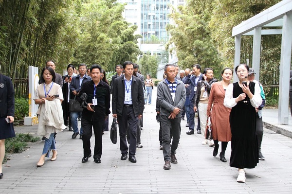 再獲點(diǎn)贊! 成都市委辦公廳、市政府辦公廳和市人社局相關(guān)領(lǐng)導(dǎo)一行參訪由瑞方人力打造的全市首個(gè)就業(yè)小站 第1張 再獲點(diǎn)贊! 成都市委辦公廳、市政府辦公廳和市人社局相關(guān)領(lǐng)導(dǎo)一行參訪由瑞方人力打造的全市首個(gè)就業(yè)小站 第1張