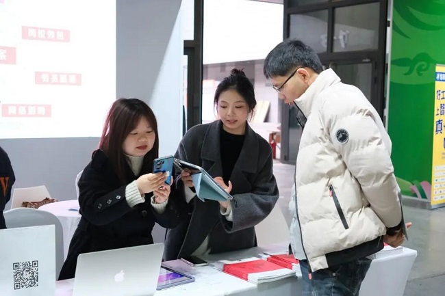 瑞方人力亮相成都大型春招會(huì),激活就業(yè)服務(wù)新動(dòng)能 第3張 瑞方人力亮相成都大型春招會(huì),激活就業(yè)服務(wù)新動(dòng)能 第3張